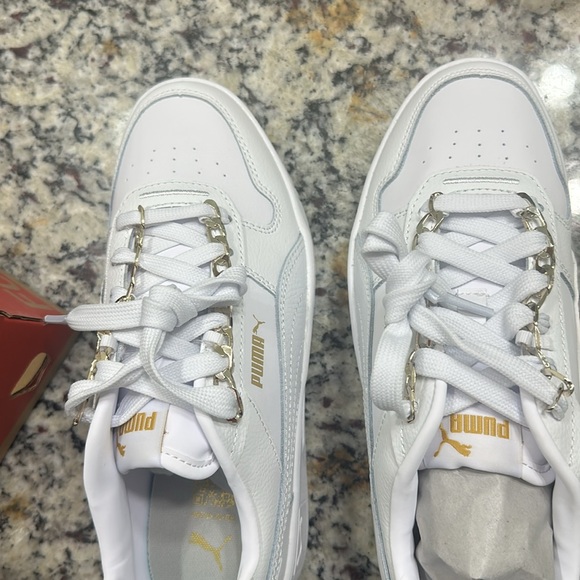 Puma white sneakers women’s size 7 new in box - Picture 6 of 11